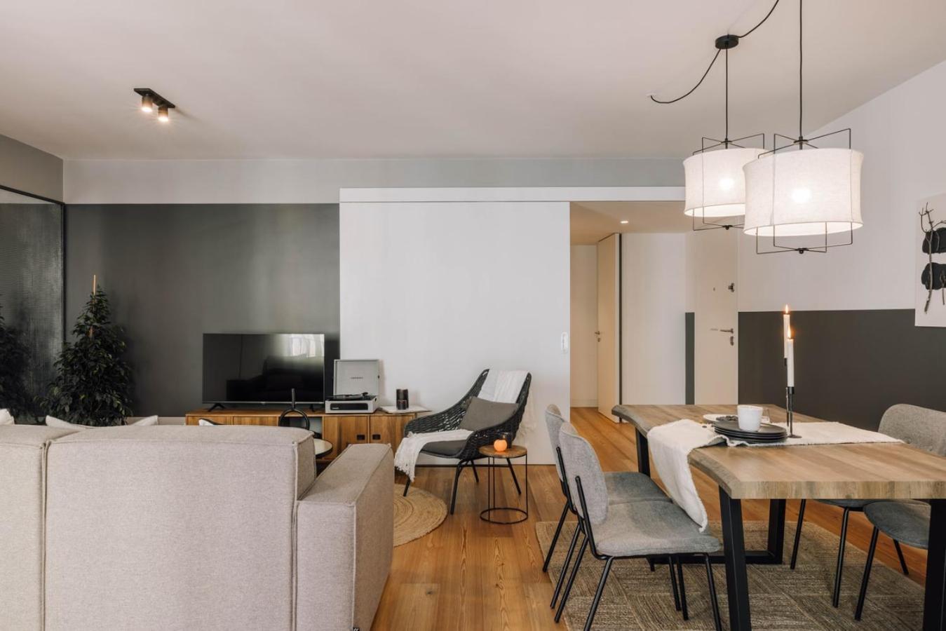 Espot - 2 Bedrooms In Graca Apartment
